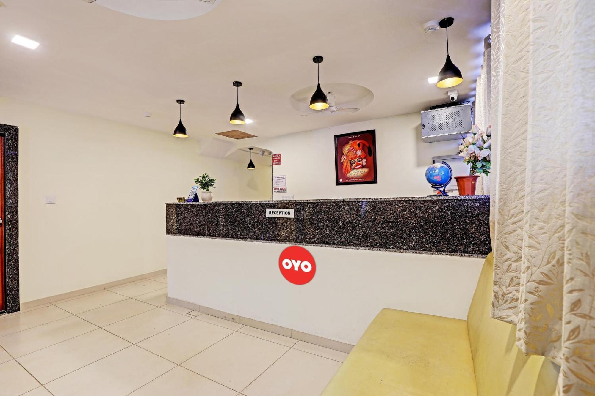 Hotel O Alexa 阿穆达巴 外观 照片